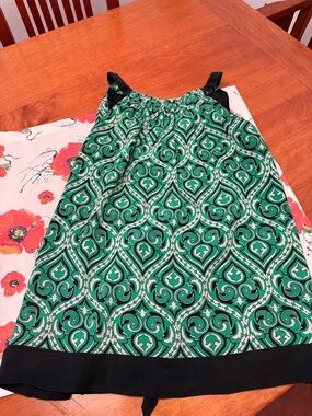 Shoshanna Green Patterned silk top with Black Trim